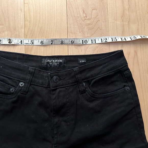 Like-New- Lucky Brand Mid Rise Straight Leg Black Jeans Pants (26) - Picture 9 of 12